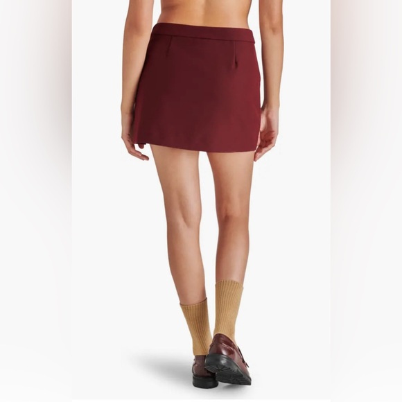 Steve Madden - Burgundy Cameron Miniskirt with off center side slit     … - Picture 2 of 11